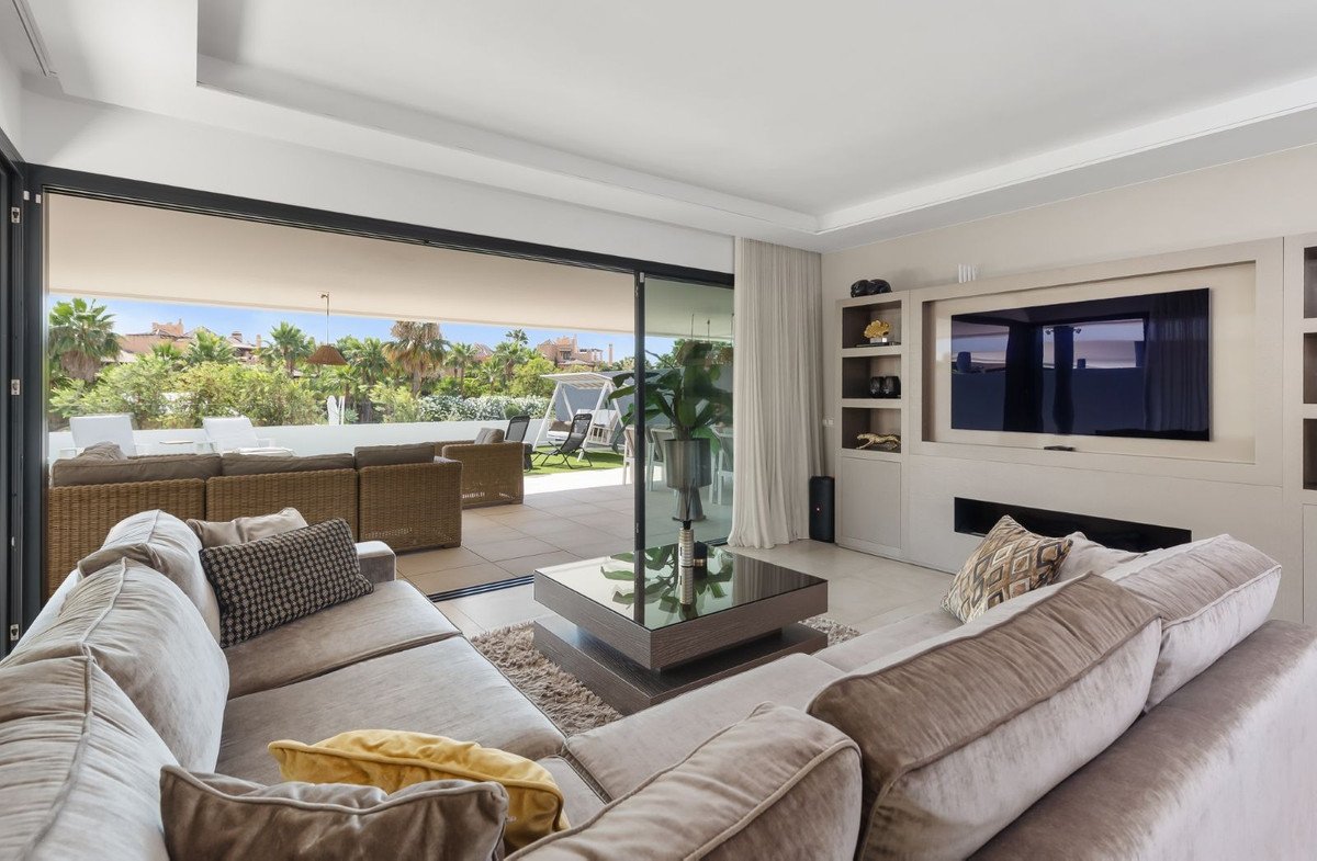 3 Bed Ground Floor Apartment in Estepona