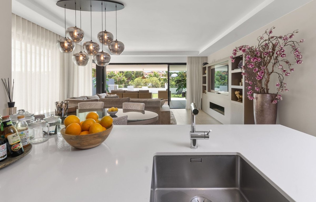 3 Bed Ground Floor Apartment in Estepona
