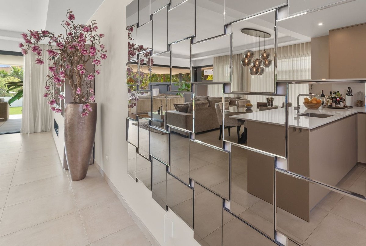3 Bed Ground Floor Apartment in Estepona