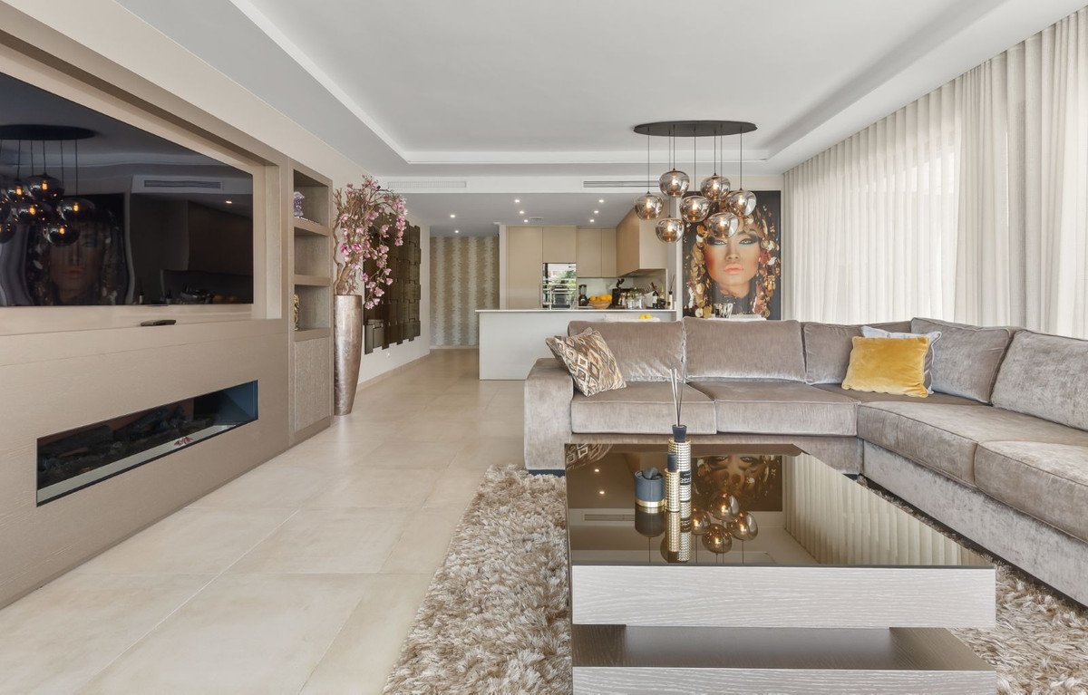 3 Bed Ground Floor Apartment in Estepona