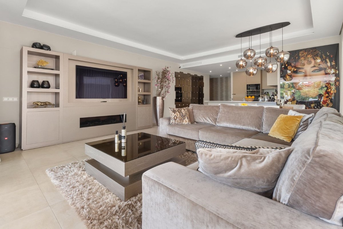 3 Bed Ground Floor Apartment in Estepona
