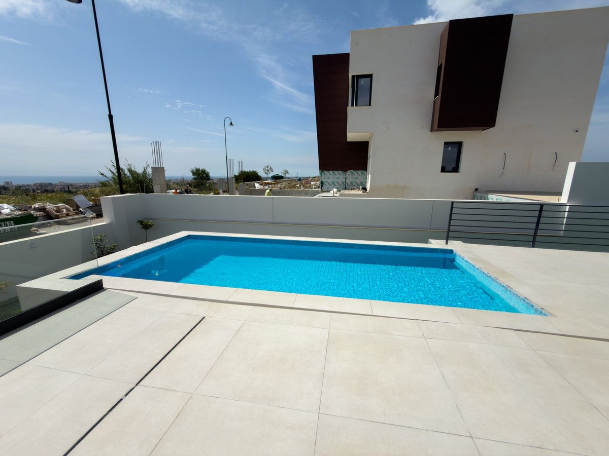 4 Bed Detached Villa in Mijas