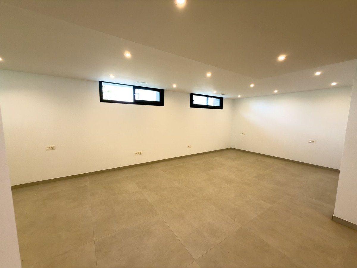 4 Bed Detached Villa in Mijas