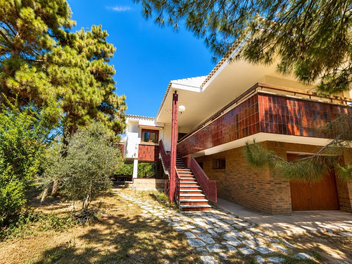 4 Bed Detached Villa in Santiago de la Ribera