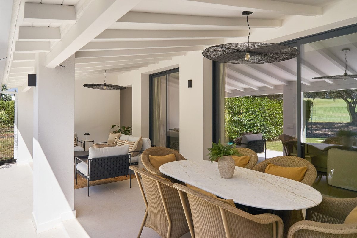 4 Bed Townhouse in Nueva Andalucía