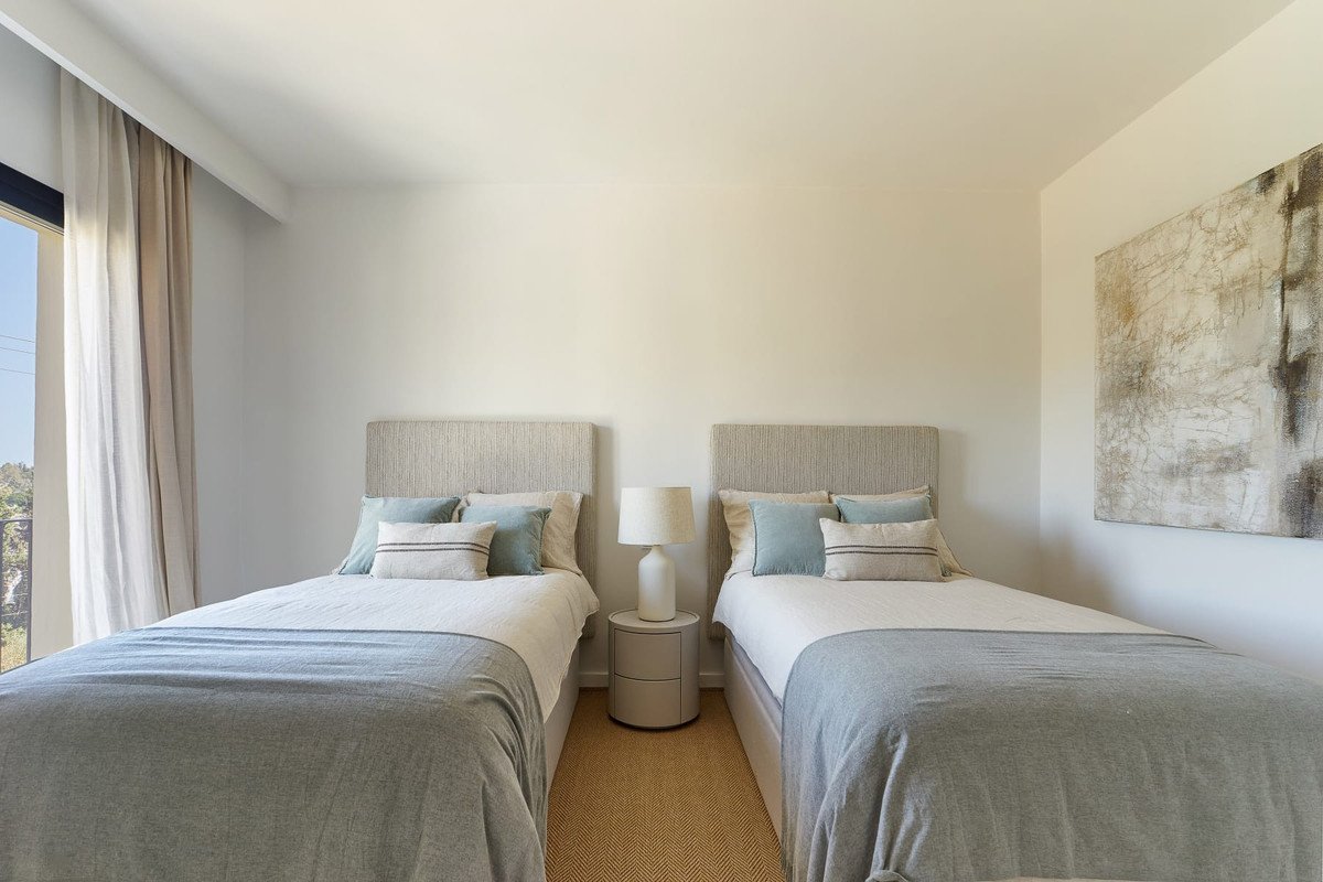 4 Bed Townhouse in Nueva Andalucía