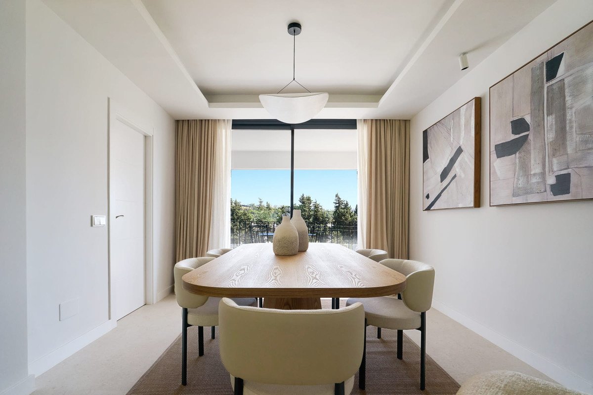 4 Bed Townhouse in Nueva Andalucía