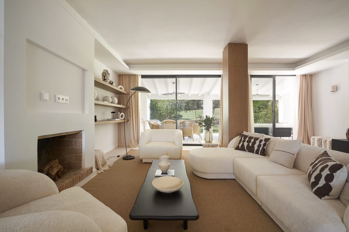 4 Bed Townhouse in Nueva Andalucía