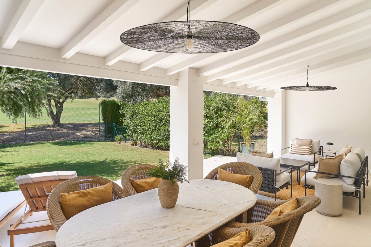 4 Bed Townhouse in Nueva Andalucía
