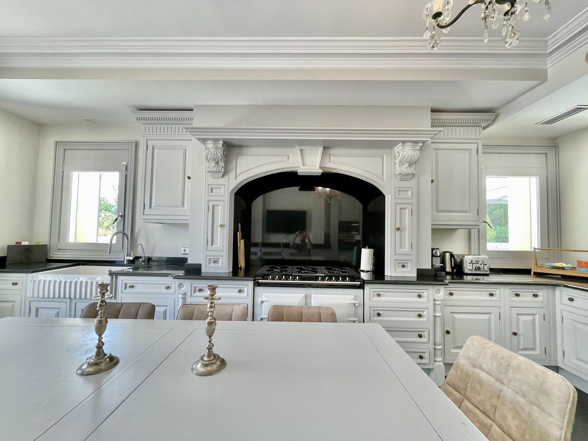 6 Bed Detached Villa in Alicante