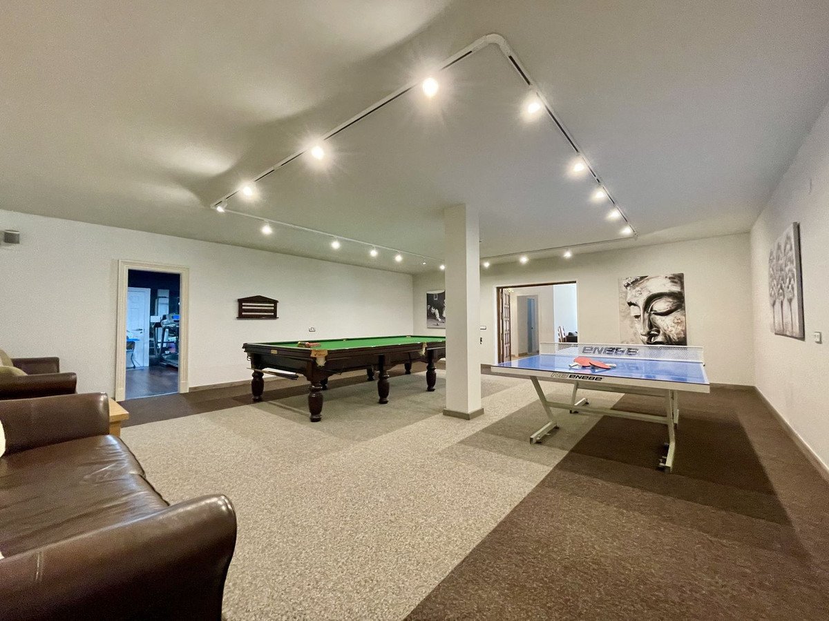 6 Bed Detached Villa in Alicante