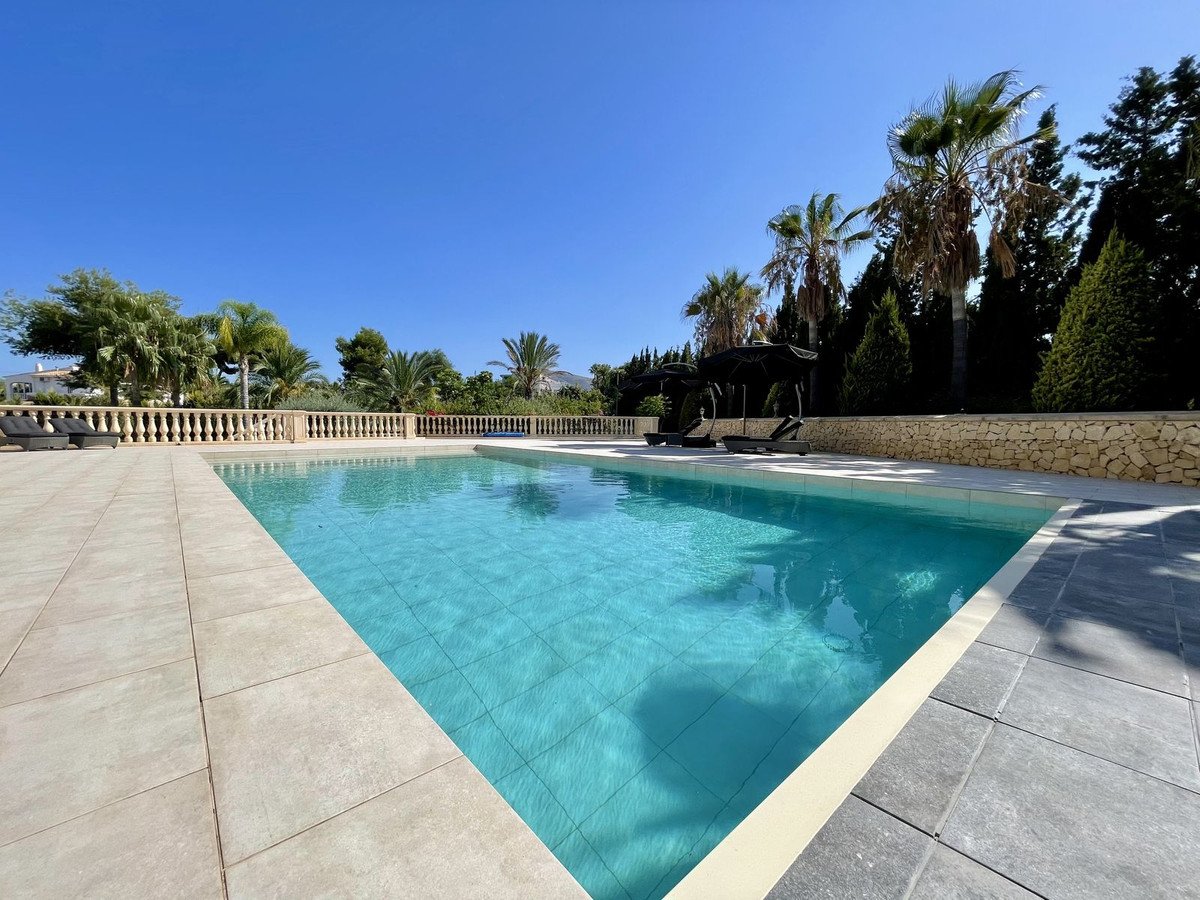6 Bed Detached Villa in Alicante