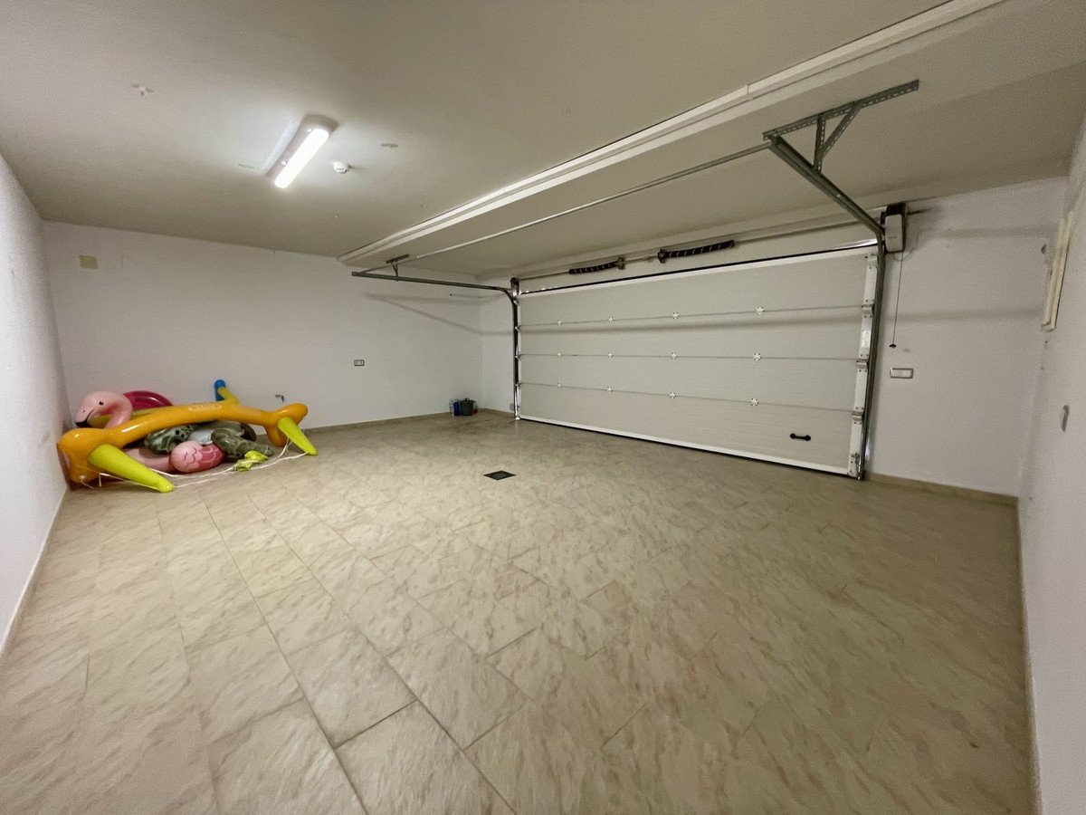 6 Bed Detached Villa in Alicante