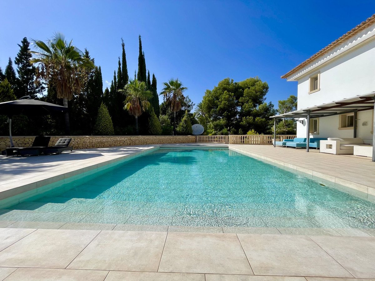 6 Bed Detached Villa in Alicante