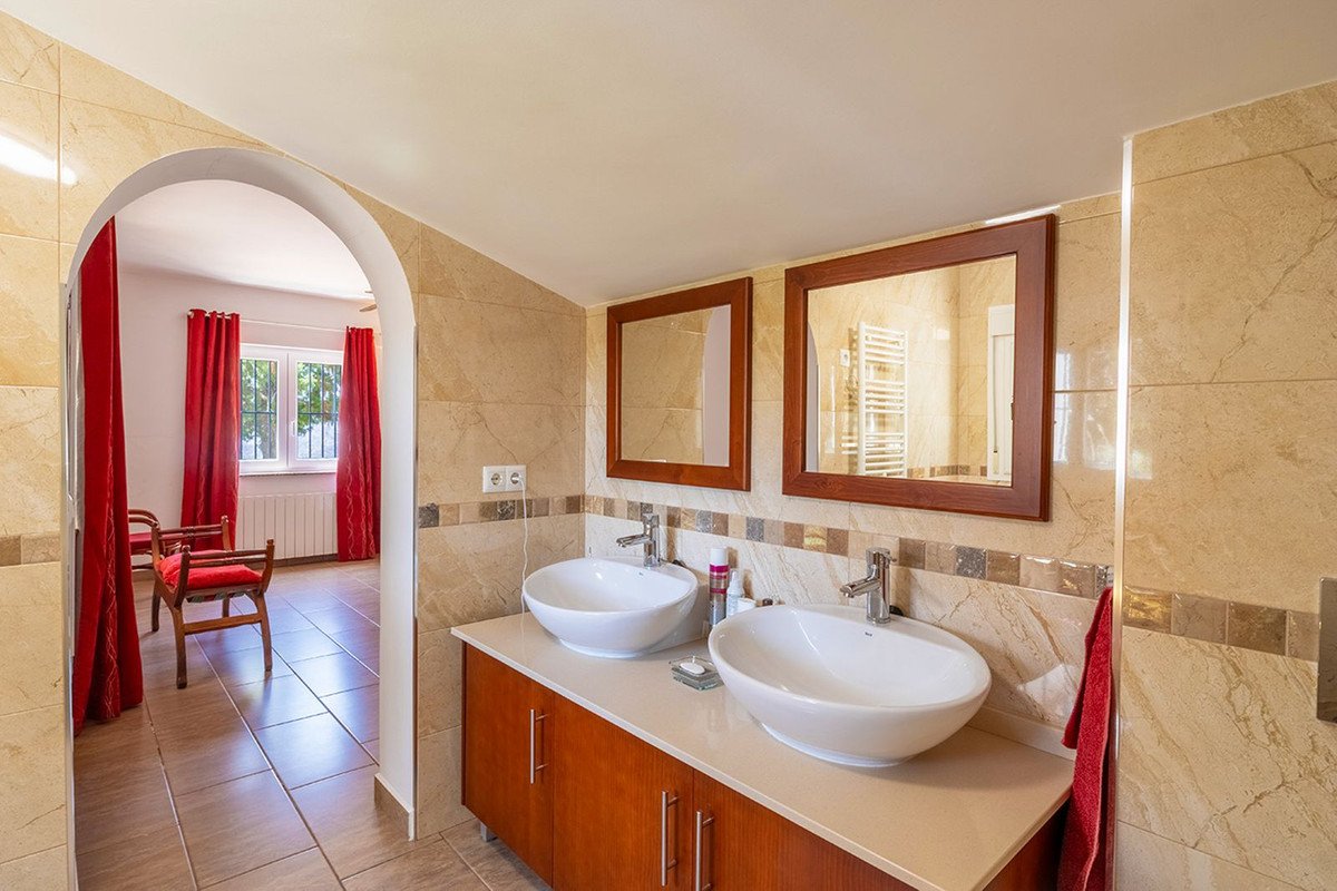 4 Bed Detached Villa in Cómpeta