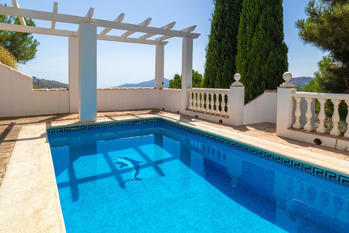 4 Bed Detached Villa in Cómpeta