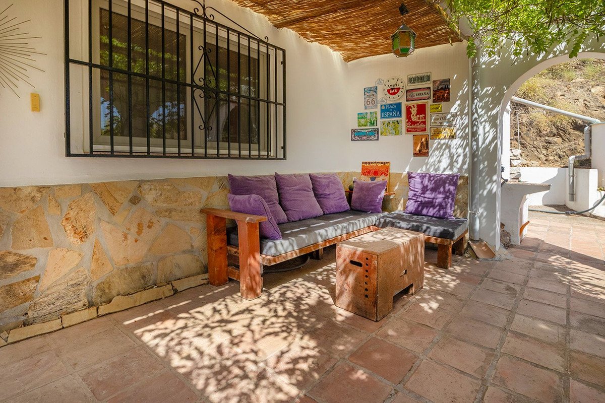 4 Bed Detached Villa in Cómpeta