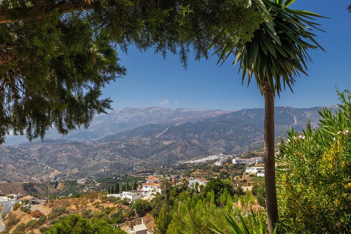 4 Bed Detached Villa in Cómpeta