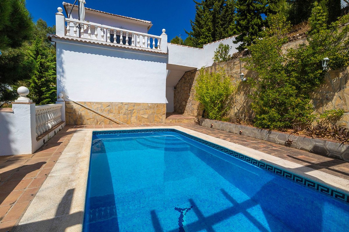 4 Bed Detached Villa in Cómpeta