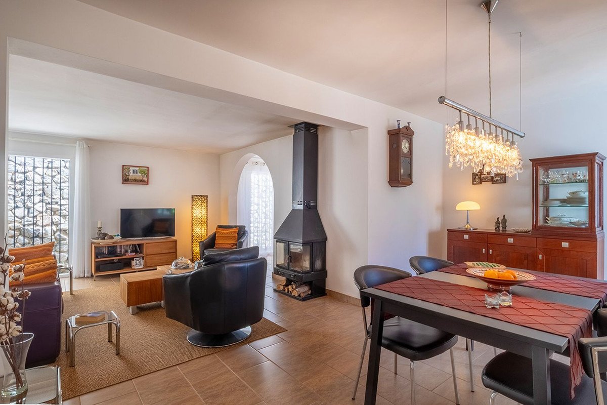 4 Bed Detached Villa in Cómpeta