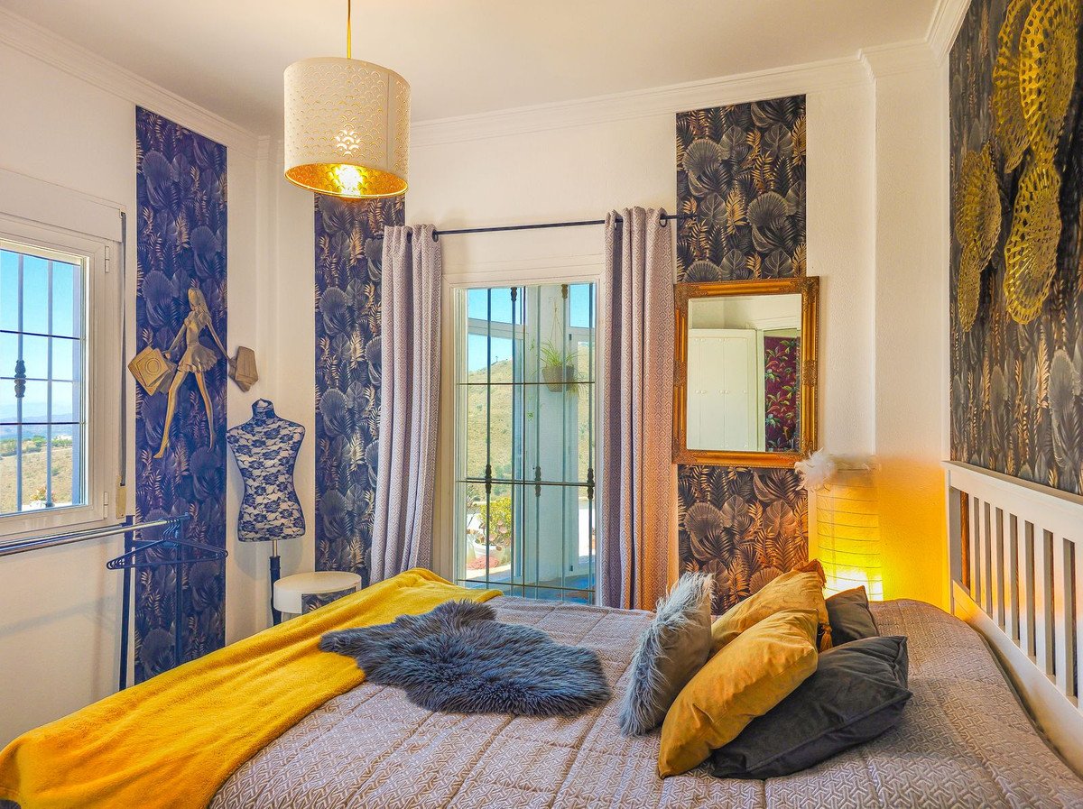 3 Bed Detached Villa in Arenas