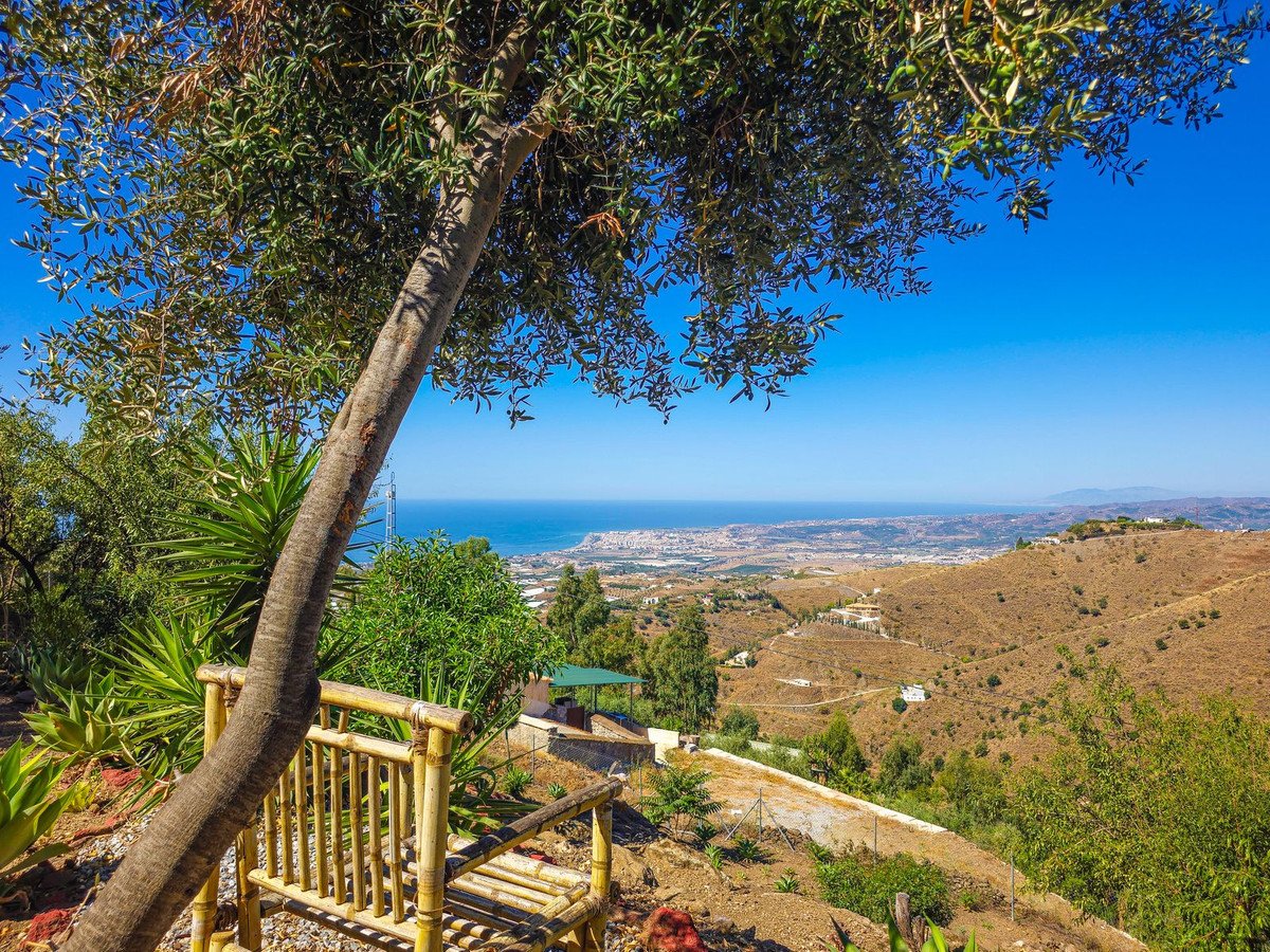 3 Bed Detached Villa in Arenas