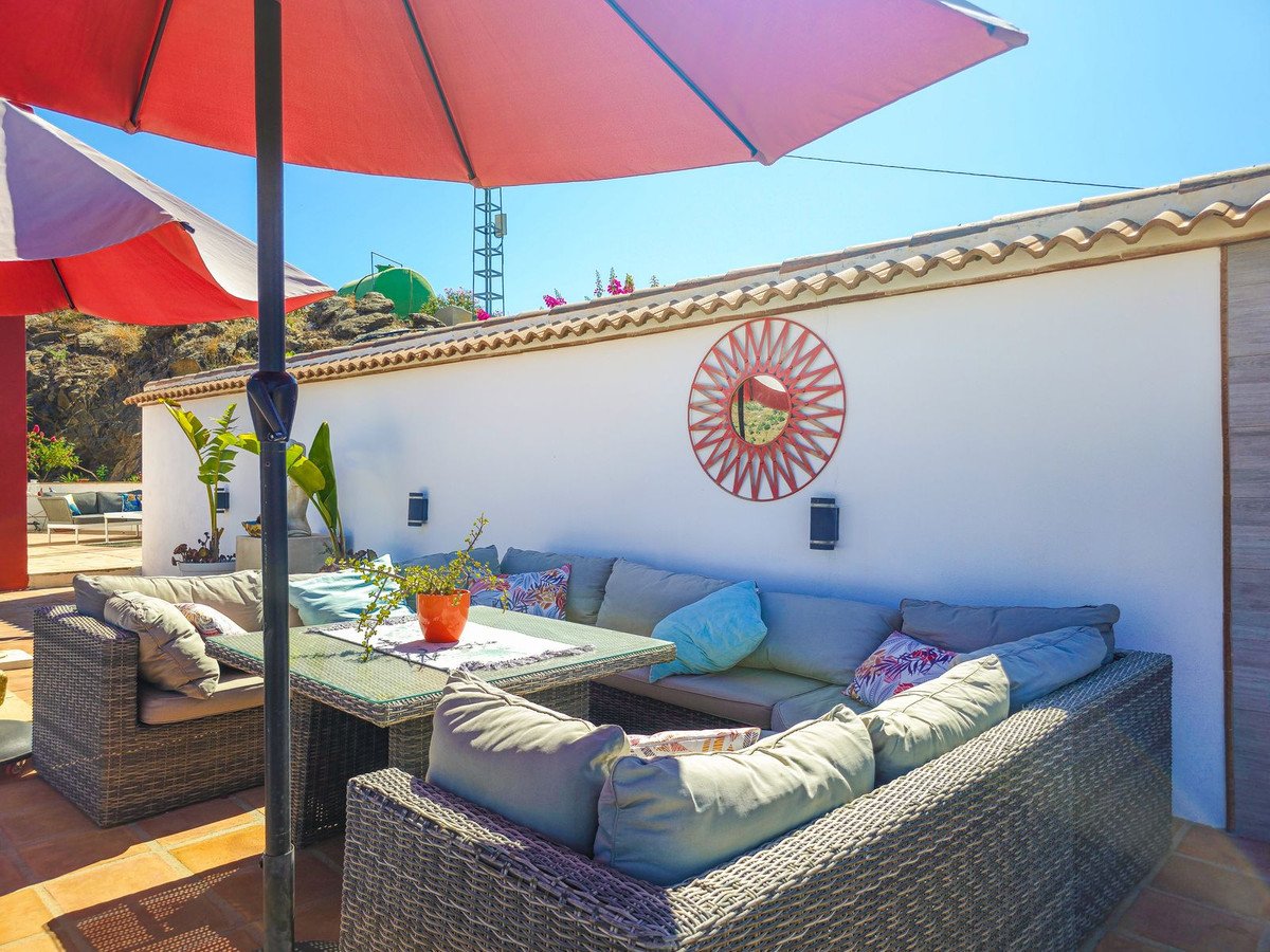 3 Bed Detached Villa in Arenas