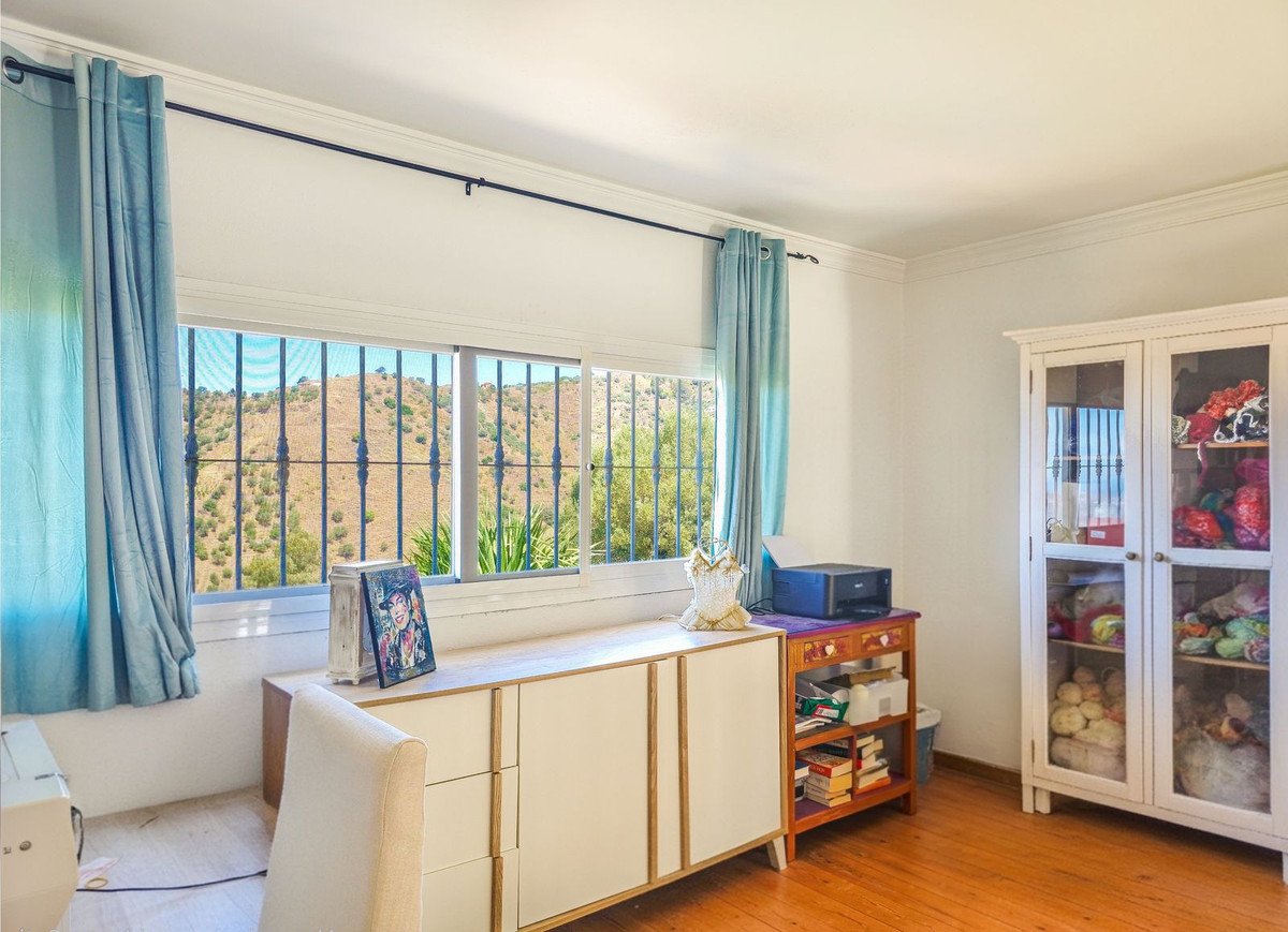 3 Bed Detached Villa in Arenas