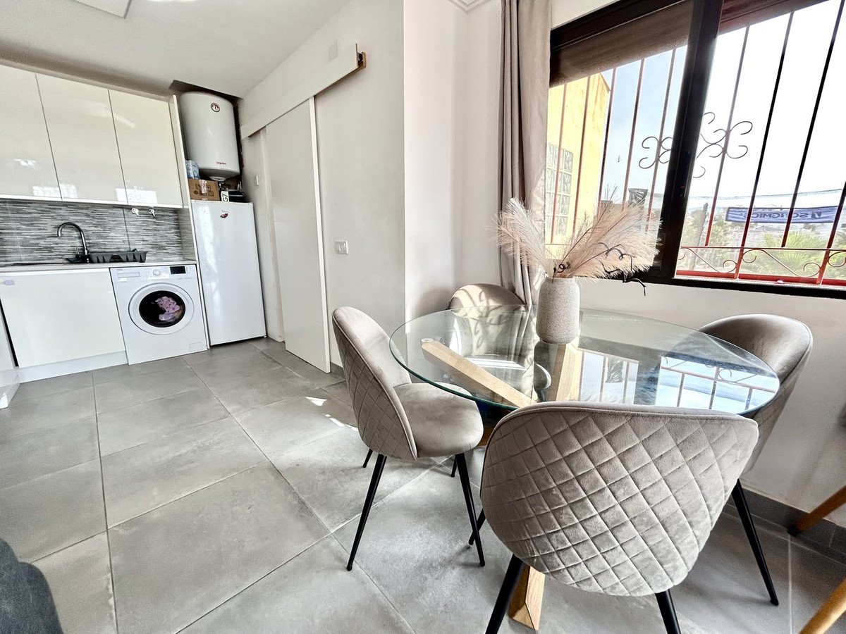 2 Bed Detached Villa in Villamartin