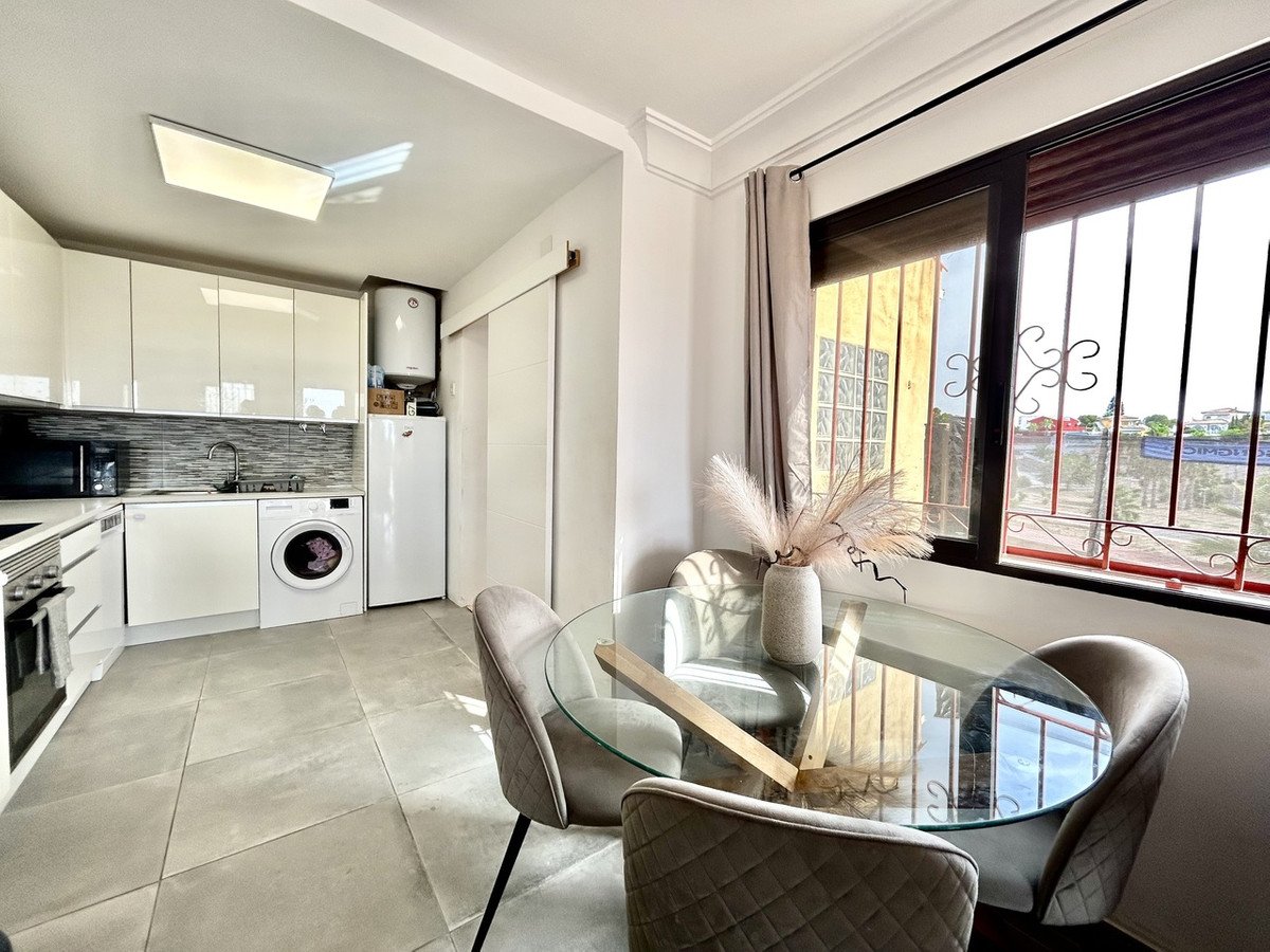 2 Bed Detached Villa in Villamartin