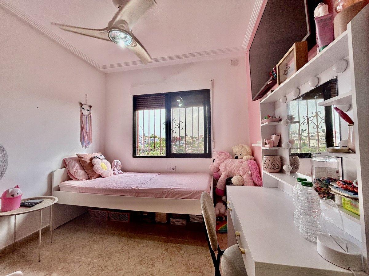 2 Bed Detached Villa in Villamartin