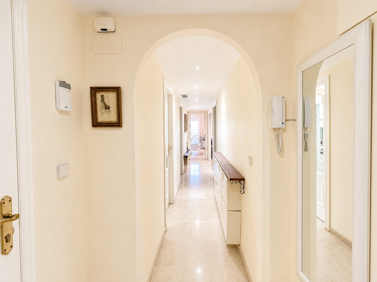 2 Bed Ground Floor Apartment in San Pedro de Alcántara