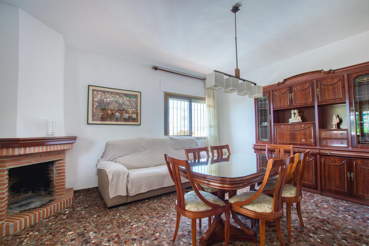 4 Bed Finca - Cortijo in Periana
