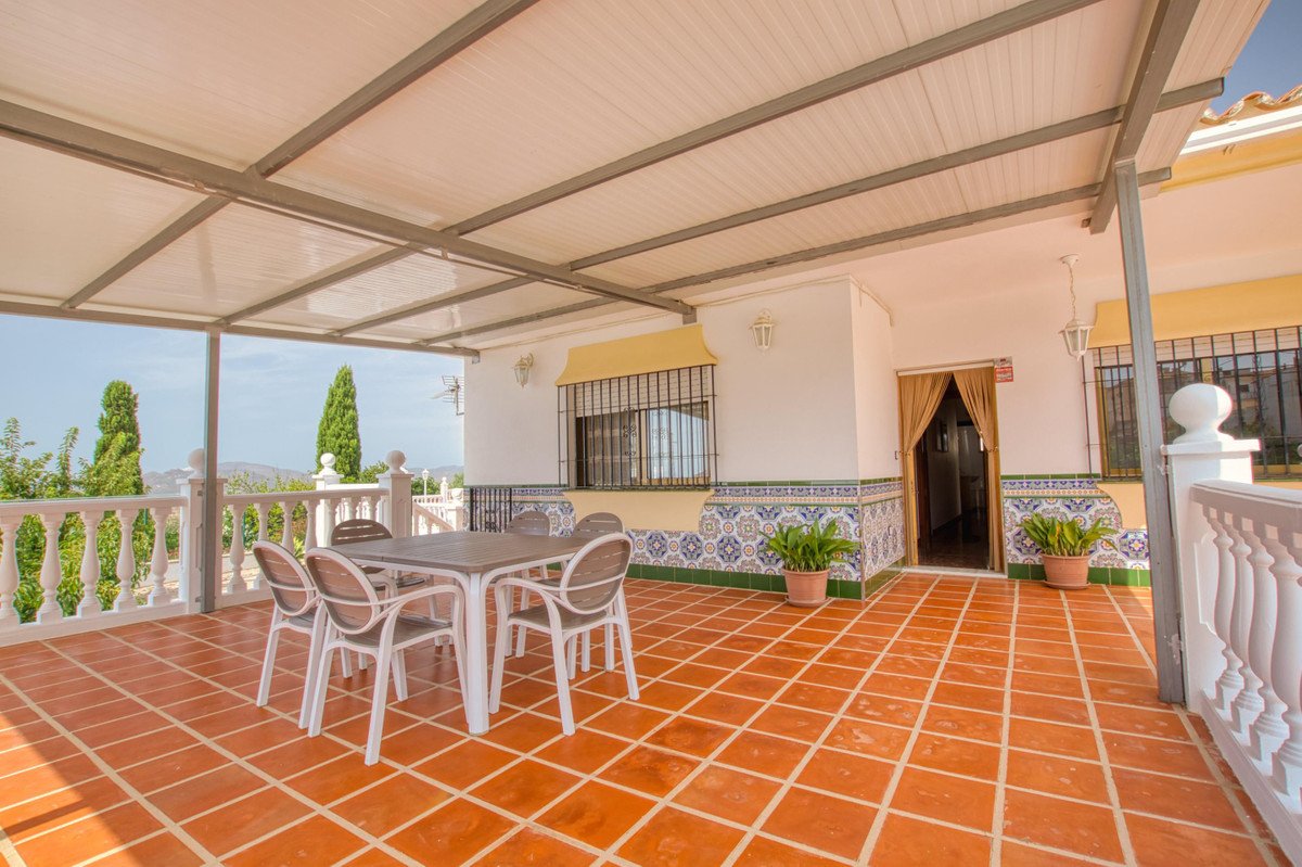 4 Bed Finca - Cortijo in Periana
