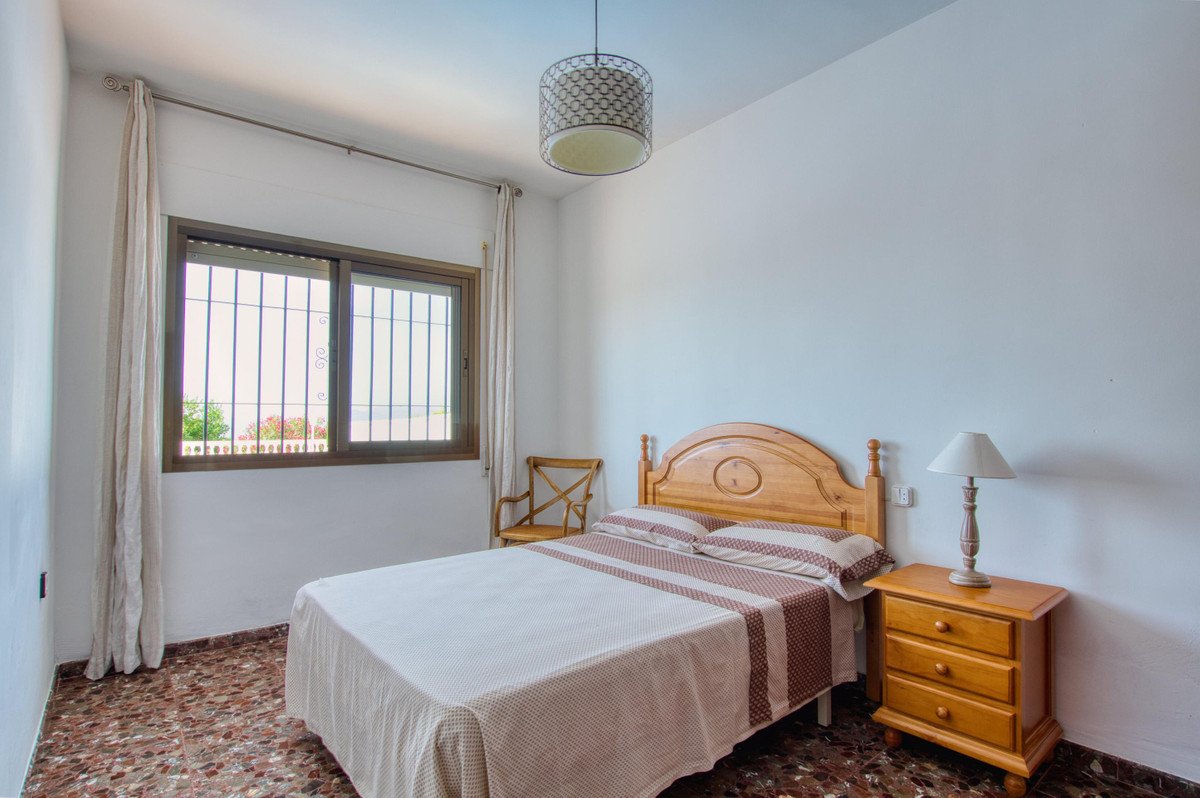 4 Bed Finca - Cortijo in Periana