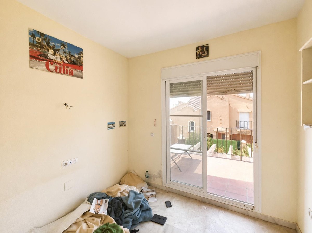 3 Bed Detached Villa in Riviera del Sol