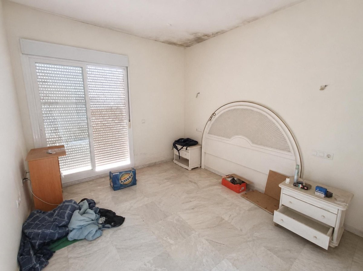 3 Bed Detached Villa in Riviera del Sol