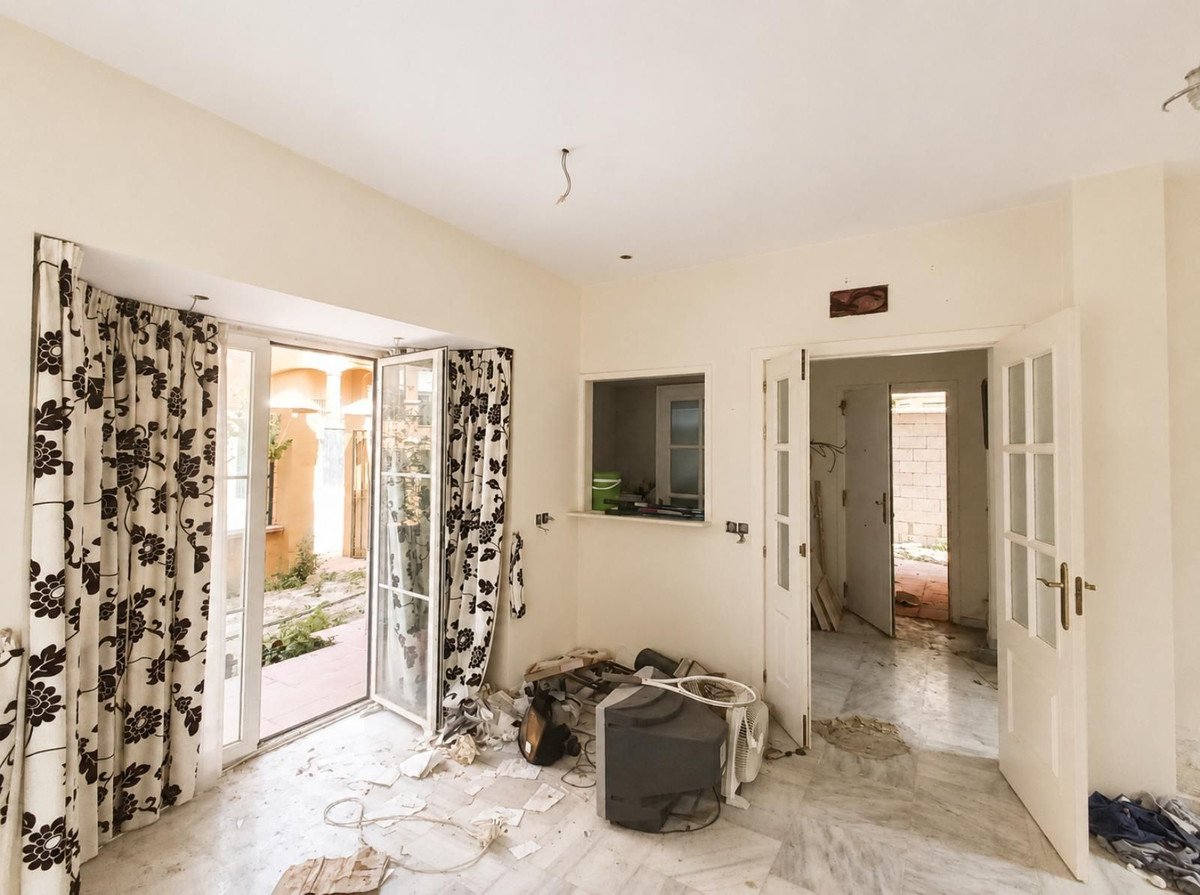 3 Bed Detached Villa in Riviera del Sol