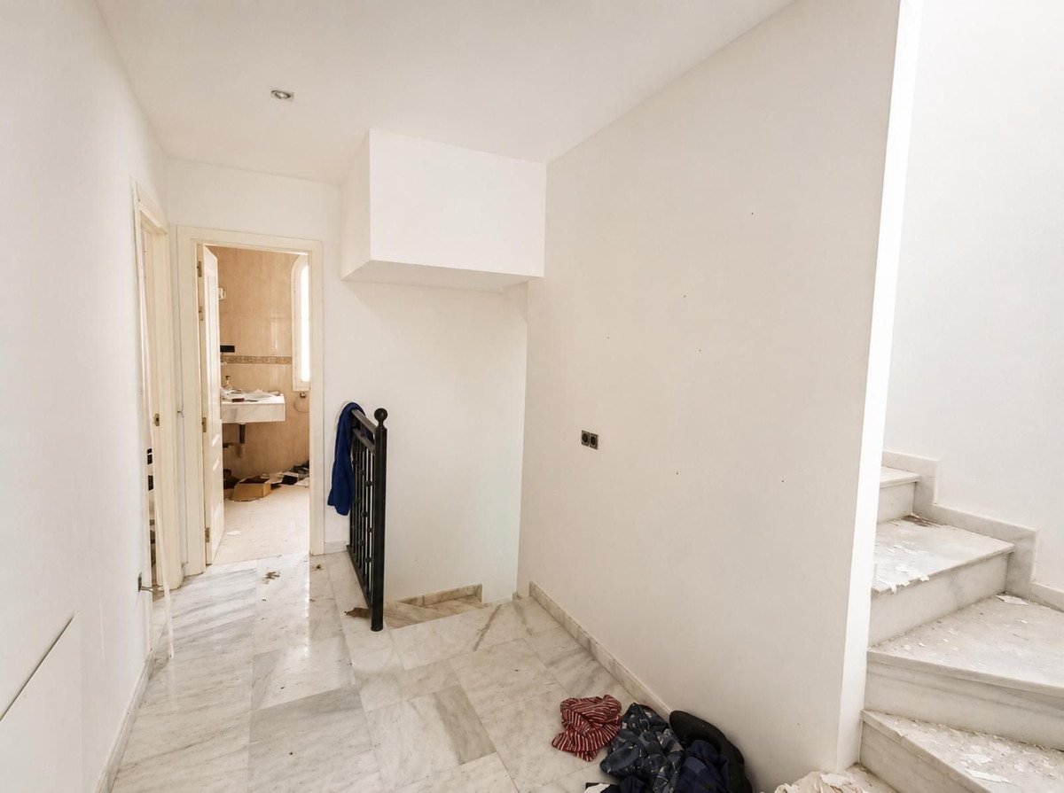 3 Bed Detached Villa in Riviera del Sol