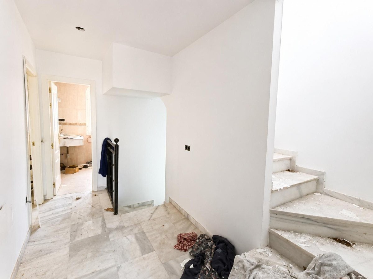 3 Bed Detached Villa in Riviera del Sol
