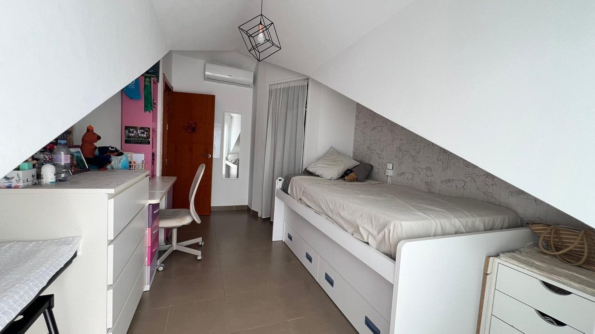 3 Bed Semi-Detached House in Benalmadena Costa