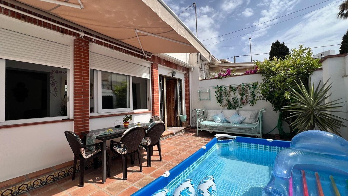 3 Bed Semi-Detached House in Benalmadena Costa
