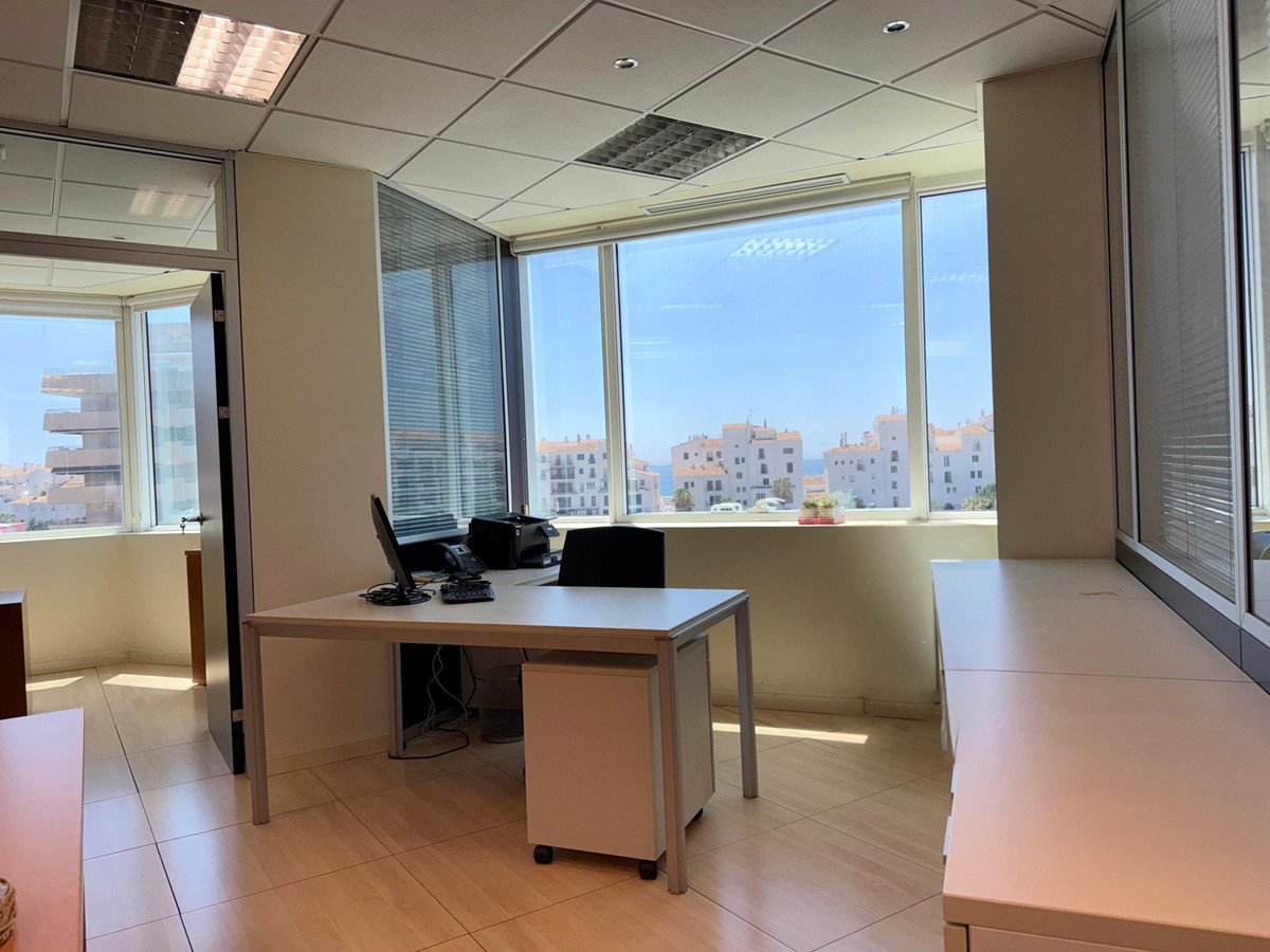 Office in Puerto Banús