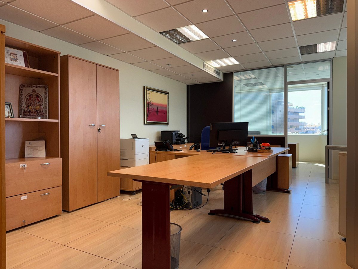 Office in Puerto Banús