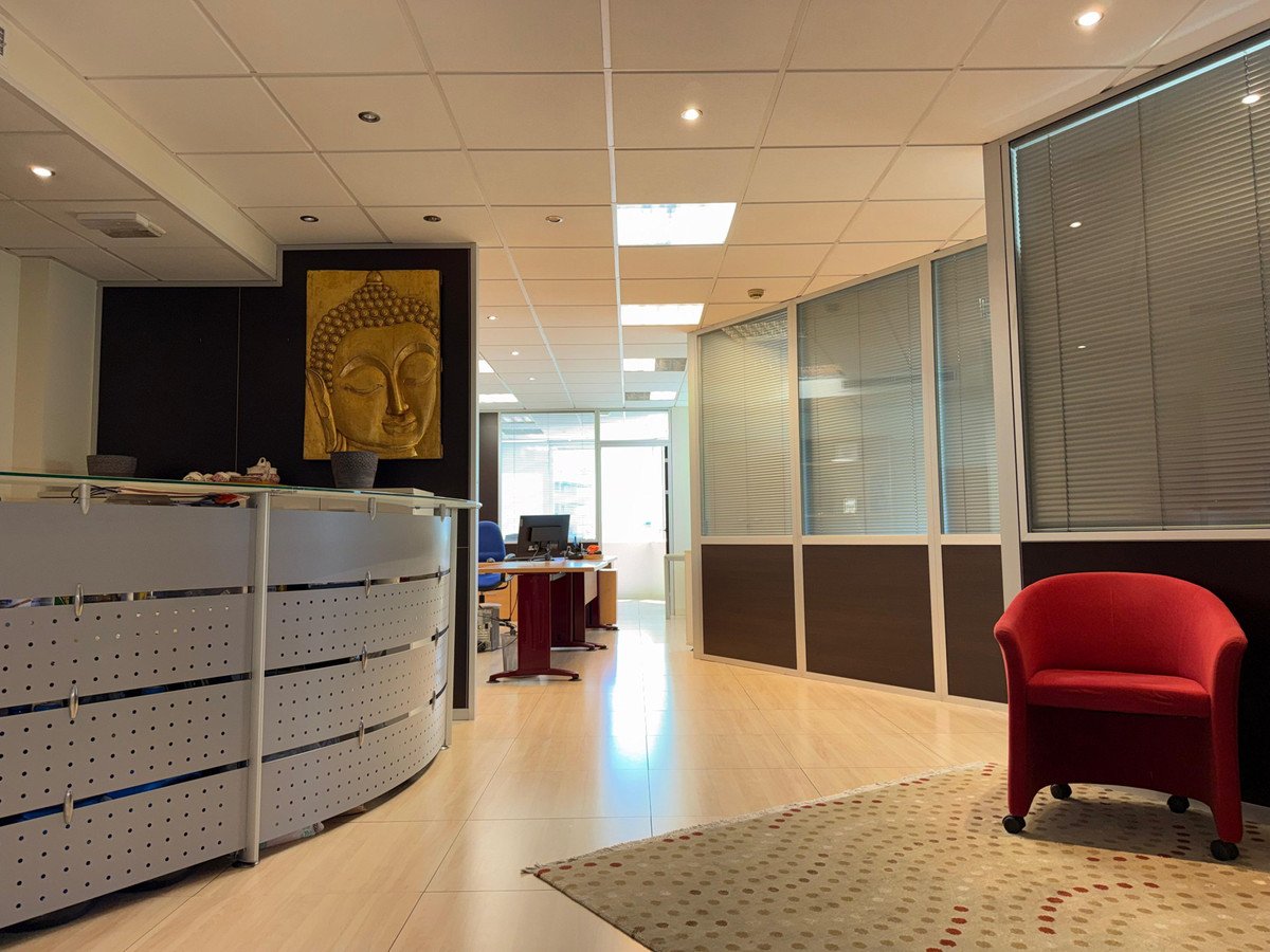 Office in Puerto Banús