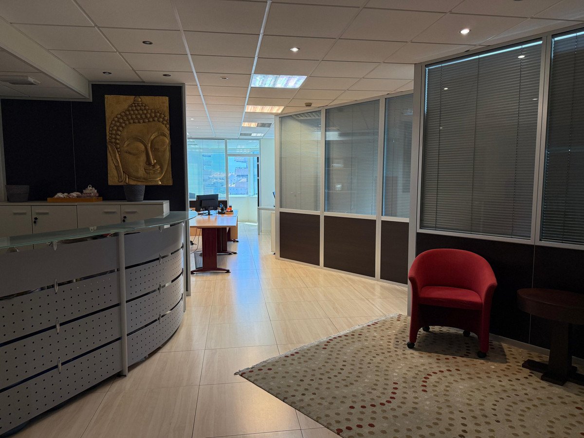 Office in Puerto Banús