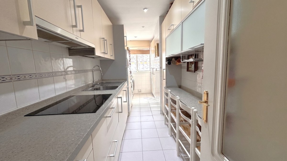 4 Bed Penthouse Duplex in The Golden Mile