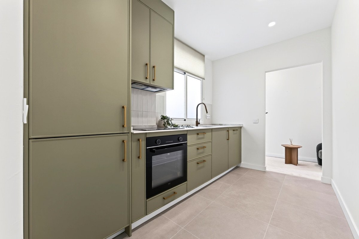 4 Bed Middle Floor Apartment in Centro Histórico