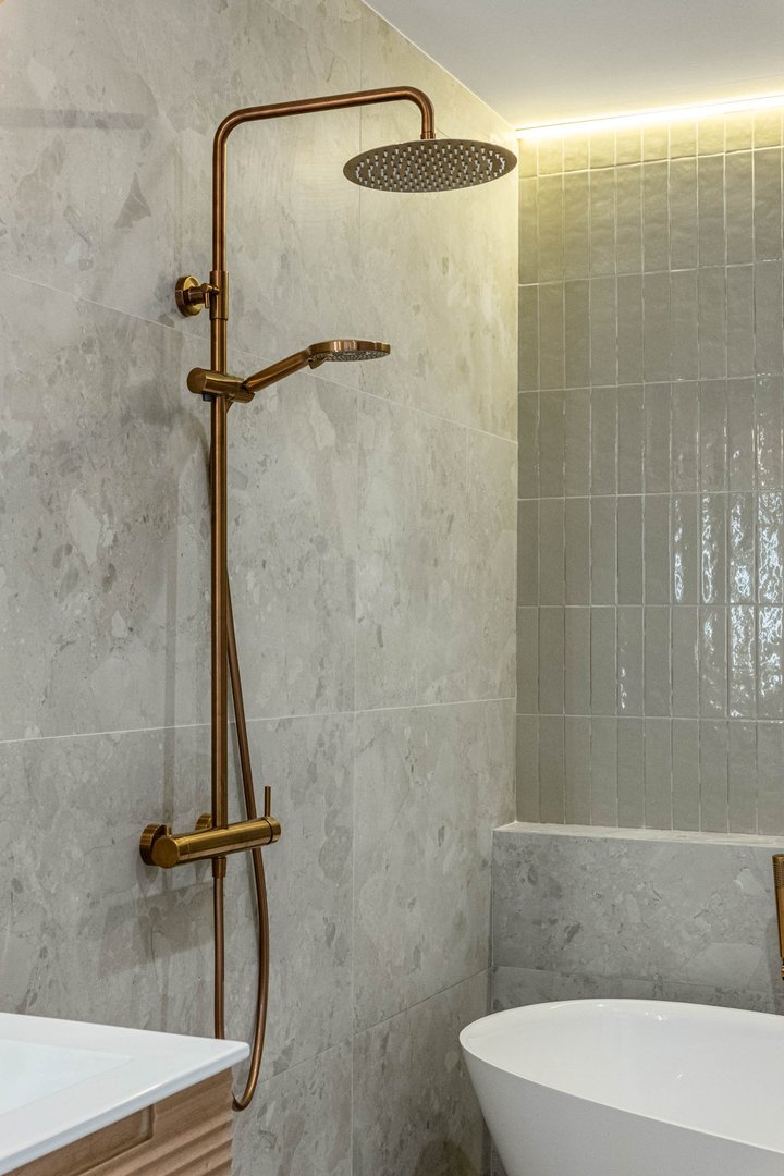 4 Bed Middle Floor Apartment in Centro Histórico