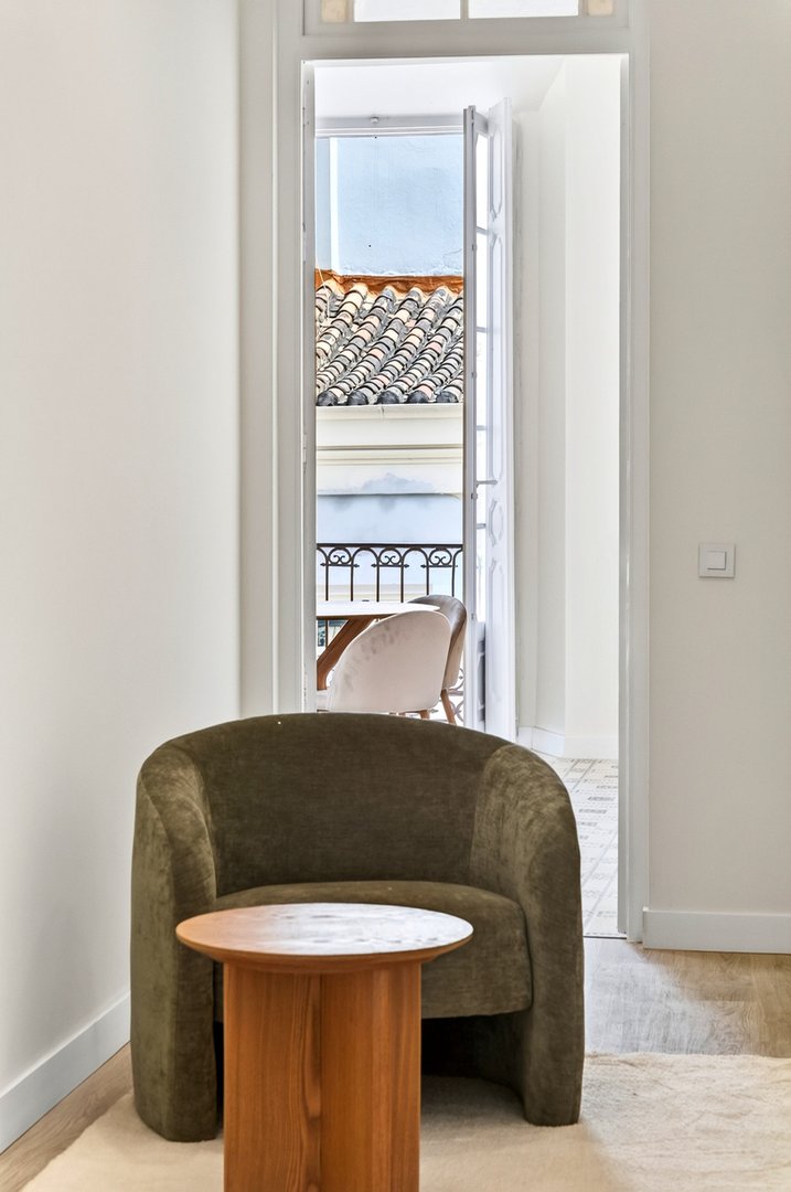 4 Bed Middle Floor Apartment in Centro Histórico